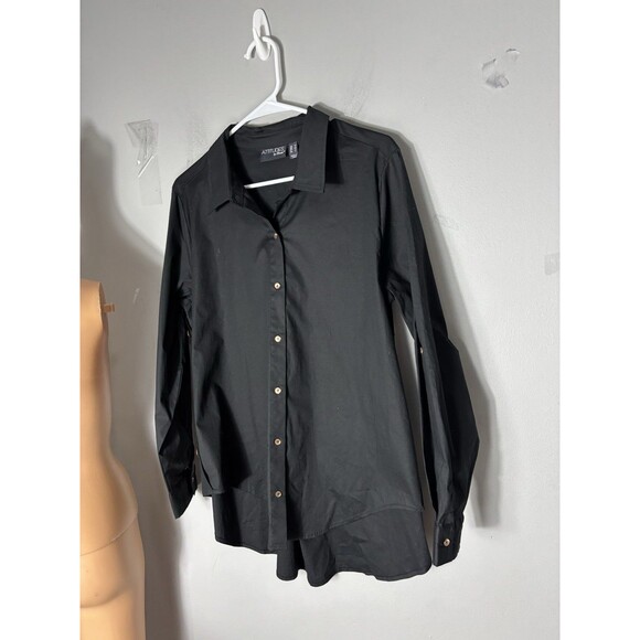 Attitudes by Renee Curved Hem Button Down M - Picture 2 of 14
